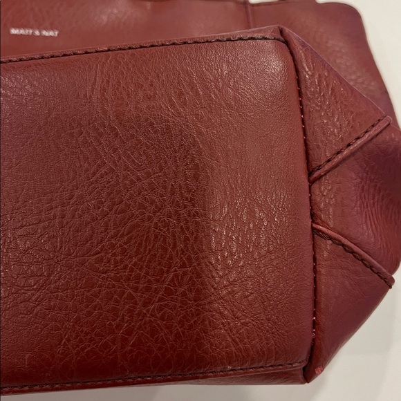 Matt & Nat Kari Deep Red Satchel with hand strap and detachable shoulder strap - Picture 7 of 13